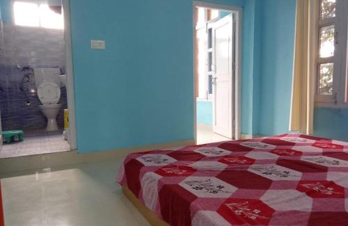 Chachyot House | Devanchal Homestay