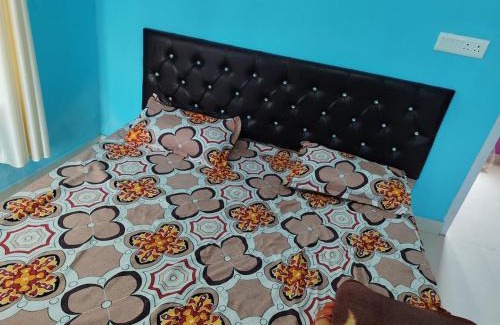 Chachyot House | Devanchal Homestay