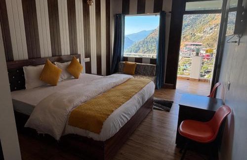 Dugalbitta House | Devariya Guest House