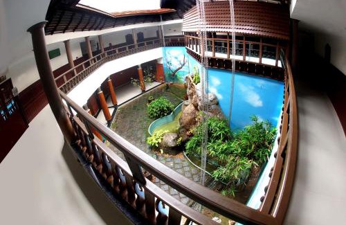 Chittilapilly Hotel | Devasura inn