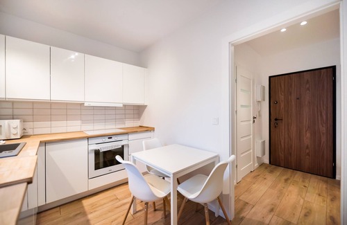 Grochow Apartment | Develia Mała Praga Charming Studio