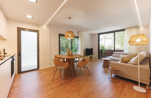 Eixample Apartment | Devesa - Holiday Apartment Rental in Girona | Bravissimo