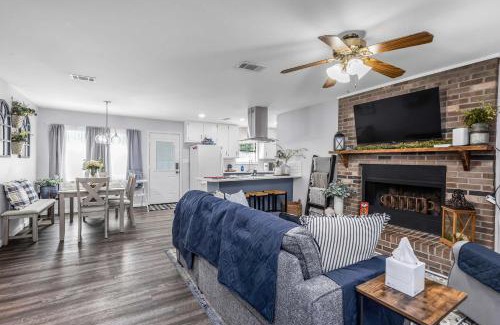 Mary Esther House | Deville Quarters Family Pet Friendly Fire Pit by the Beach