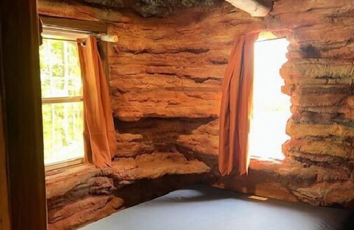 Bayfield Apartment | Devils Island Sea Cave Deluxe #6 on map