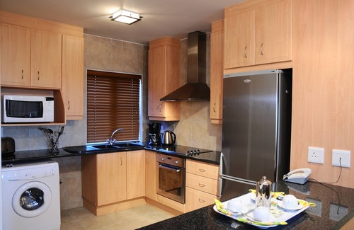 Koelenhof Cabin | Devonvale Golf & Wine Estate