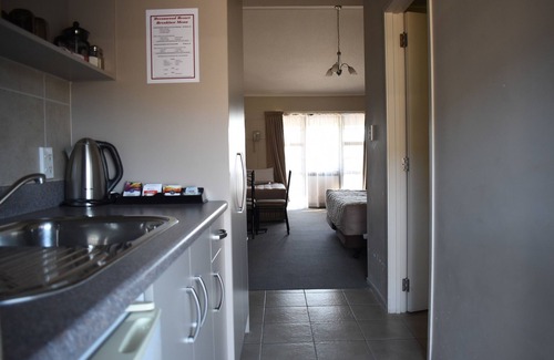 Fenton Street Hotel | Devonwood Motel