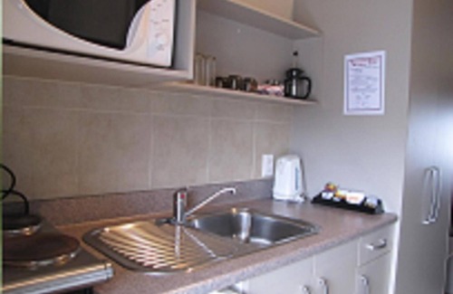 Fenton Street Hotel | Devonwood Motel