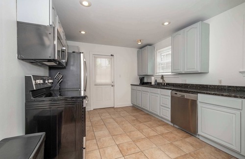 Park Hills Condo | Devou Park Cottage 1