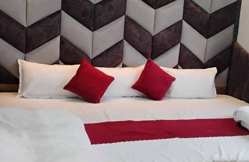 Varanasi Bed & Breakfast | Devvanshi Palace