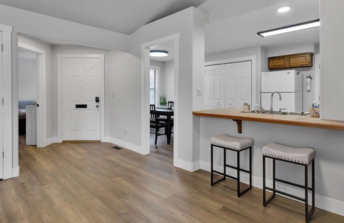 Mountain Home House | Dew Drop Inn - walkable to downtown Mountain Home, ID!