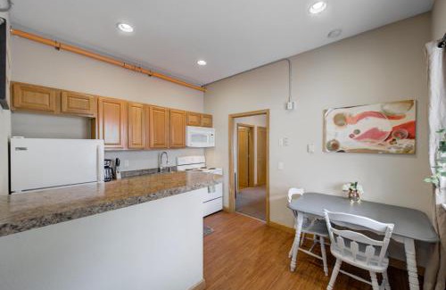 Pepin Apartment | Dewdrop Condo - Spacious Studio For 2 By Beach!