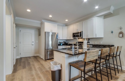 Dewey Beach Condo | Dewey Splendor Pool and Beach!