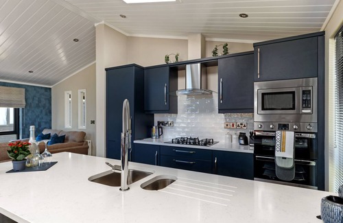 Penally Ski Chalet | Dewin Bach - Luxury Lodge, Hot Tub, Close to Beach