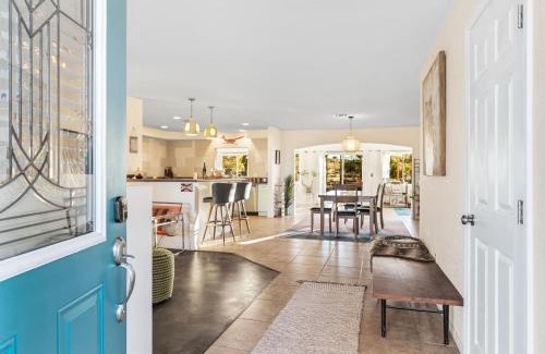 Yucca Valley House | Dez-Art Retreat