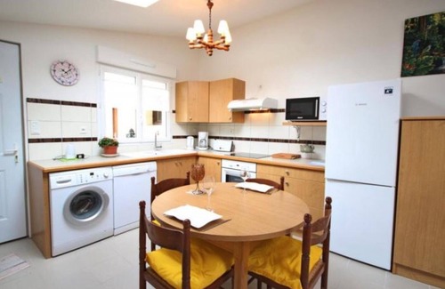 Saint-Martin-sur-Oust House | DEZANET FOR RENT.