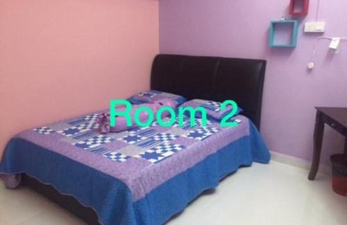 Kampung Gong Pauh House | Dfieza Homestay Chukai