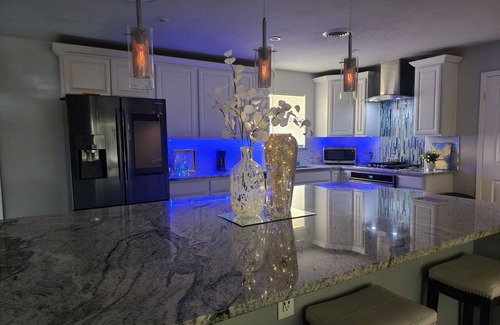 Hurst House | DFW BEAUTIFUL HOME -15 MINUTES FROM DFW AIRPORT!