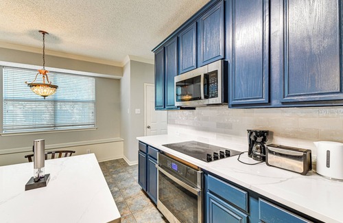 Frisco House | DFW Sports Hub: Home w/Pool & Hot Tub in Frisco!