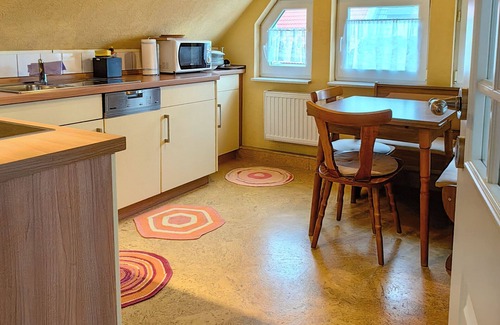 Bischleben Apartment | DG apartment with garden view | allergy-friendly