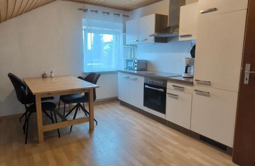 Sontheim an der Brenz Apartment | DG-Ferienwohnung nähe Legoland, mit großer Terrasse