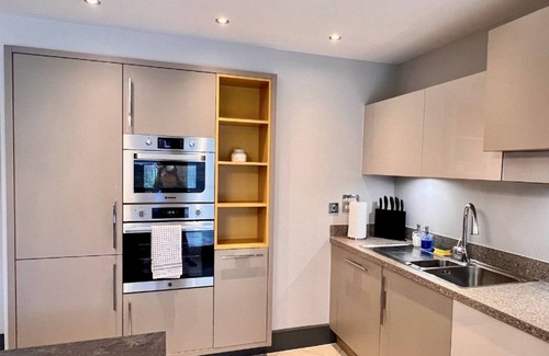 Durham House | DH1 Durham large 4 bed luxury modern home| Pass the Keys