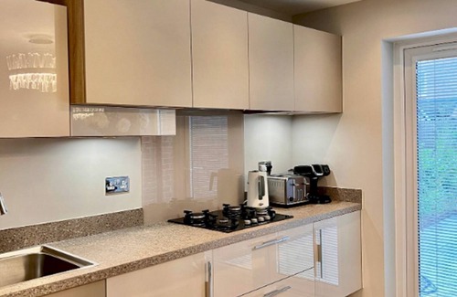 Durham House | DH1 Durham large 4 bed luxury modern home| Pass the Keys