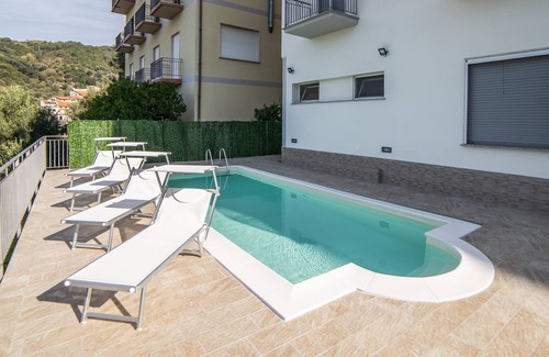 Rodio House | Di Bello House Blue Apartment