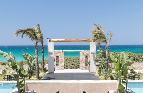 Kastraki Apartment | Diamond 2 BDR Sea View Residence with HotTub -Eden Beachfront Residences &Suites