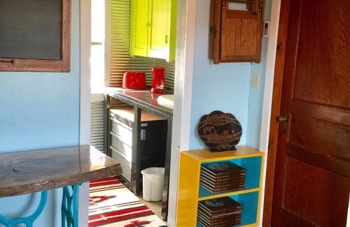 Brule County Cabin | Diamond A Cattle Tourist Cabin
