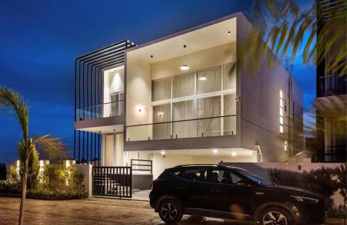Doddaballapur Villa | Diamond Blue Pool Villa Private Pool Veg Food