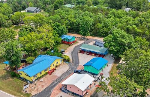 Diamond City Hotel | Diamond City Lakeside Resort