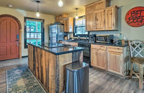 Diamond City Apartment | Diamond City Studio Cabin on Bull Shoals Lake