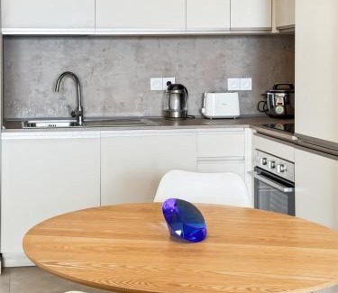 Beausoleil Apartment | Diamond Flat, Rickeys