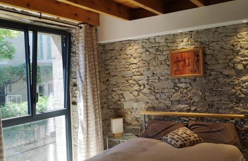 Sainte-Eulalie Apartment | Diamond - Gîte dans vieux prieuré près de Carcassonne
