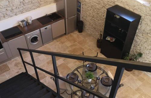 Sainte-Eulalie Apartment | Diamond - Gîte dans vieux prieuré près de Carcassonne