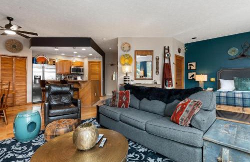 Wintergreen House | Diamond Hill Studio 09 with Wintergreen Advantage