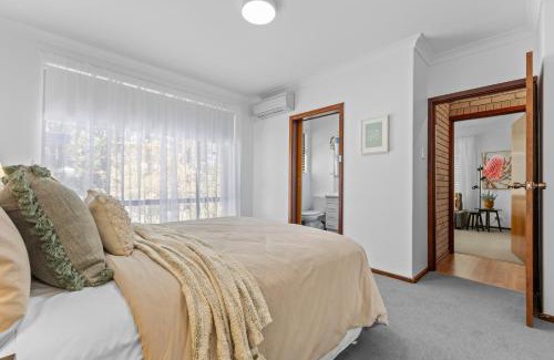 Allanson House | Diamond Lake Escape