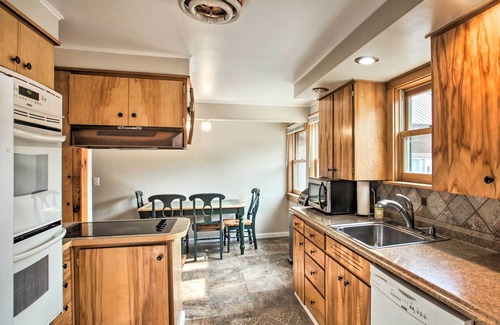 Diamond Lake House | Diamond Lake Home w/Dock Close to 2 Ski Resorts!