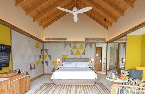 Farukolhufushi Island House | Diamond Overwater Pool Villa, Hard Rock, 2 Twin Bed, Lagoon Access