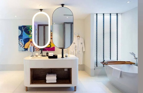 Farukolhufushi Island House | Diamond Overwater Pool Villa, Hard Rock, 2 Twin Bed, Lagoon Access