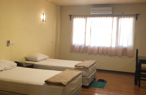Gyeiktaw Hotel | Diamond Residence