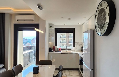 Centar Apartment | Diamond Residences 2bd 2bth 11fl Lux Apt w/Free P