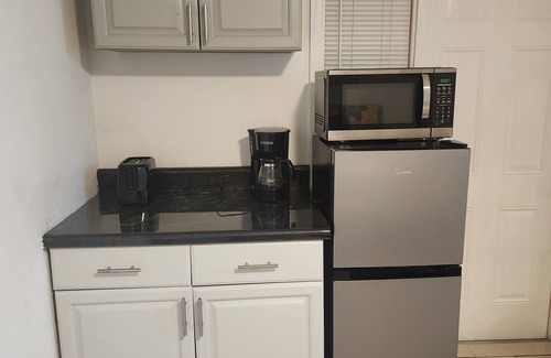 Citrus Park Apartment | Diamond Room 1