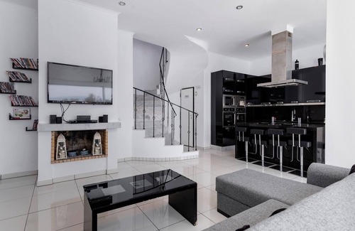 Gennadi Villa | Diamond Villa
