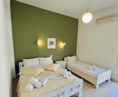 Pefki Apartment | Diana Studios