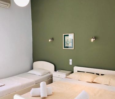 Pefki Apartment | Diana Studios