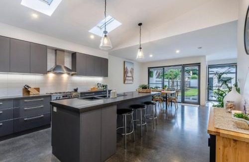 Warrnambool House | Dianas Place
