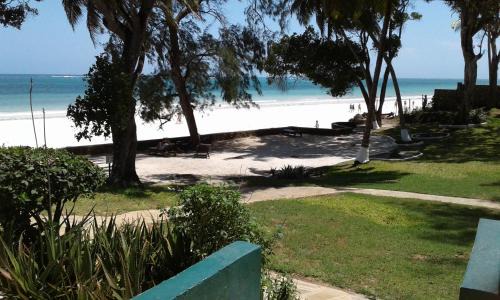 Diani Beach Ski Chalet | Diani Beachalets