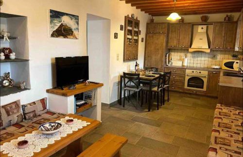 Sifnos Apartment | Diavrouxas House in Sifnos