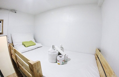 Downtown Cebu Hotel | Dickem's Transient House